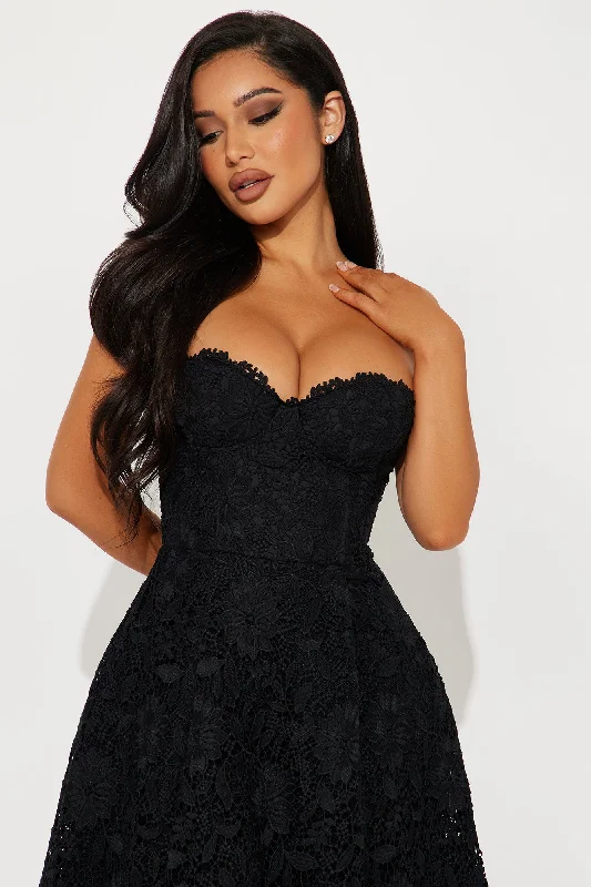 Isn't She Lovely Lace Midi Dress - Black