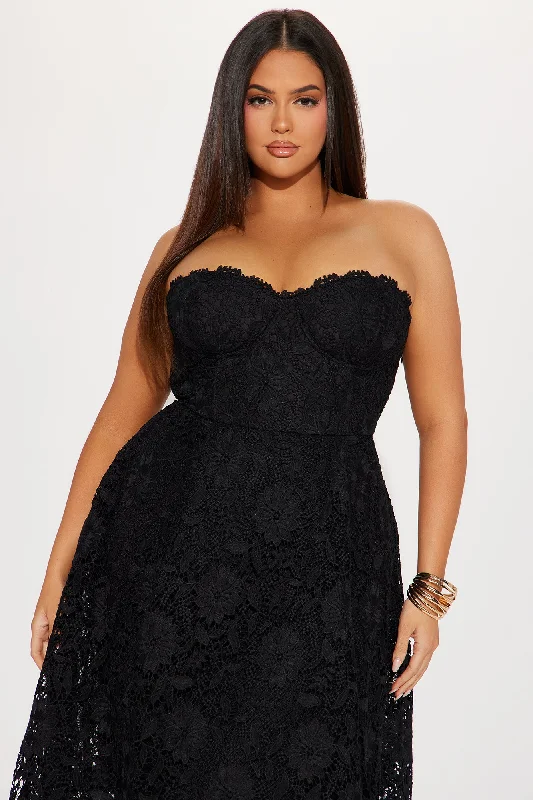 Isn't She Lovely Lace Midi Dress - Black